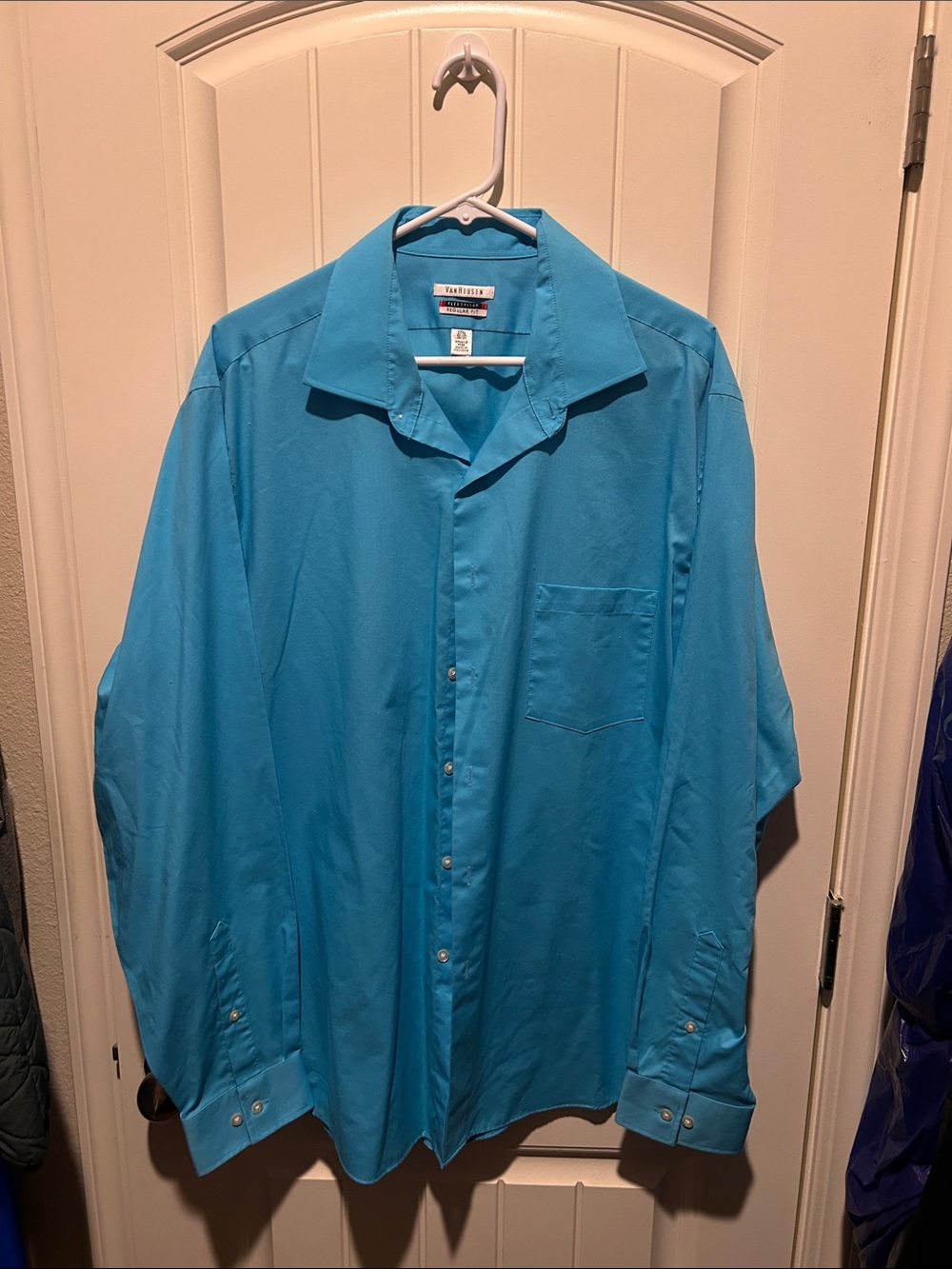 Van Heusen Men’s Bright Teal Button-Up Dress Shirt